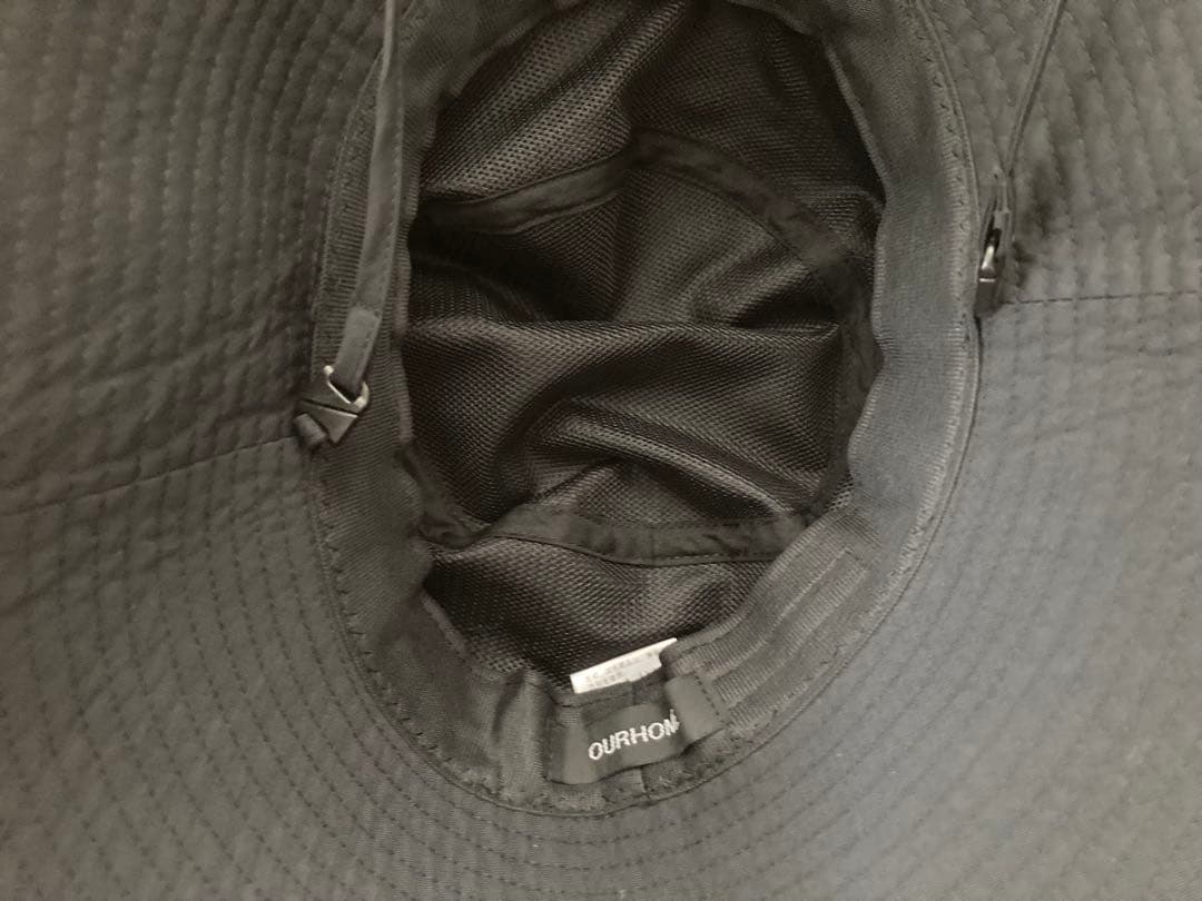 【OUR 】前後で使える2WAYバケットハット（撥水） ブラック