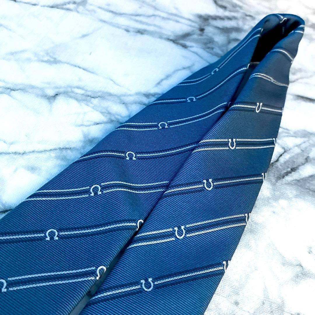 ✨未使用箱付き✨フェラガモ　現行　ガンチーニ　ストライプ　ブルー　ネクタイ