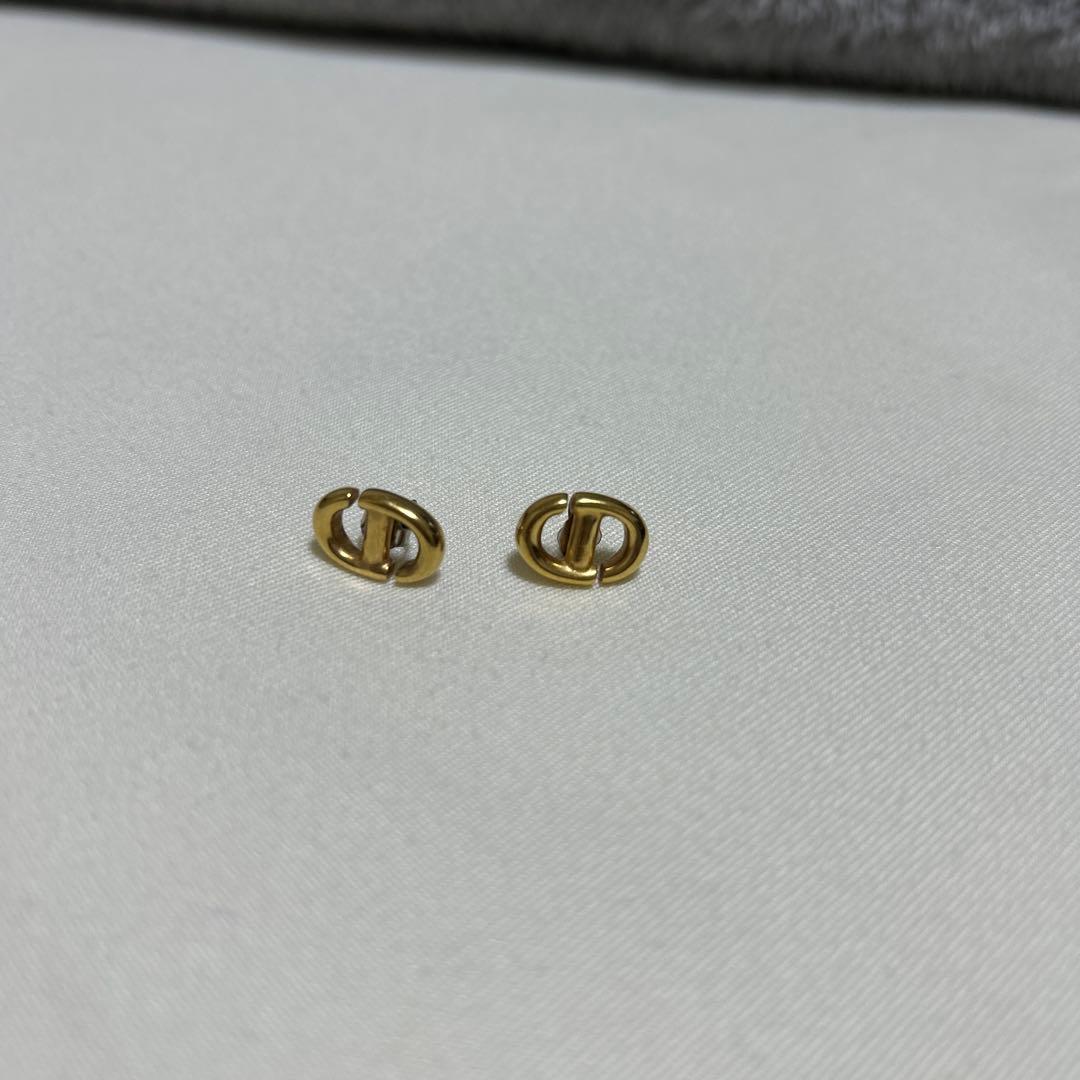 ディオール　ピアス