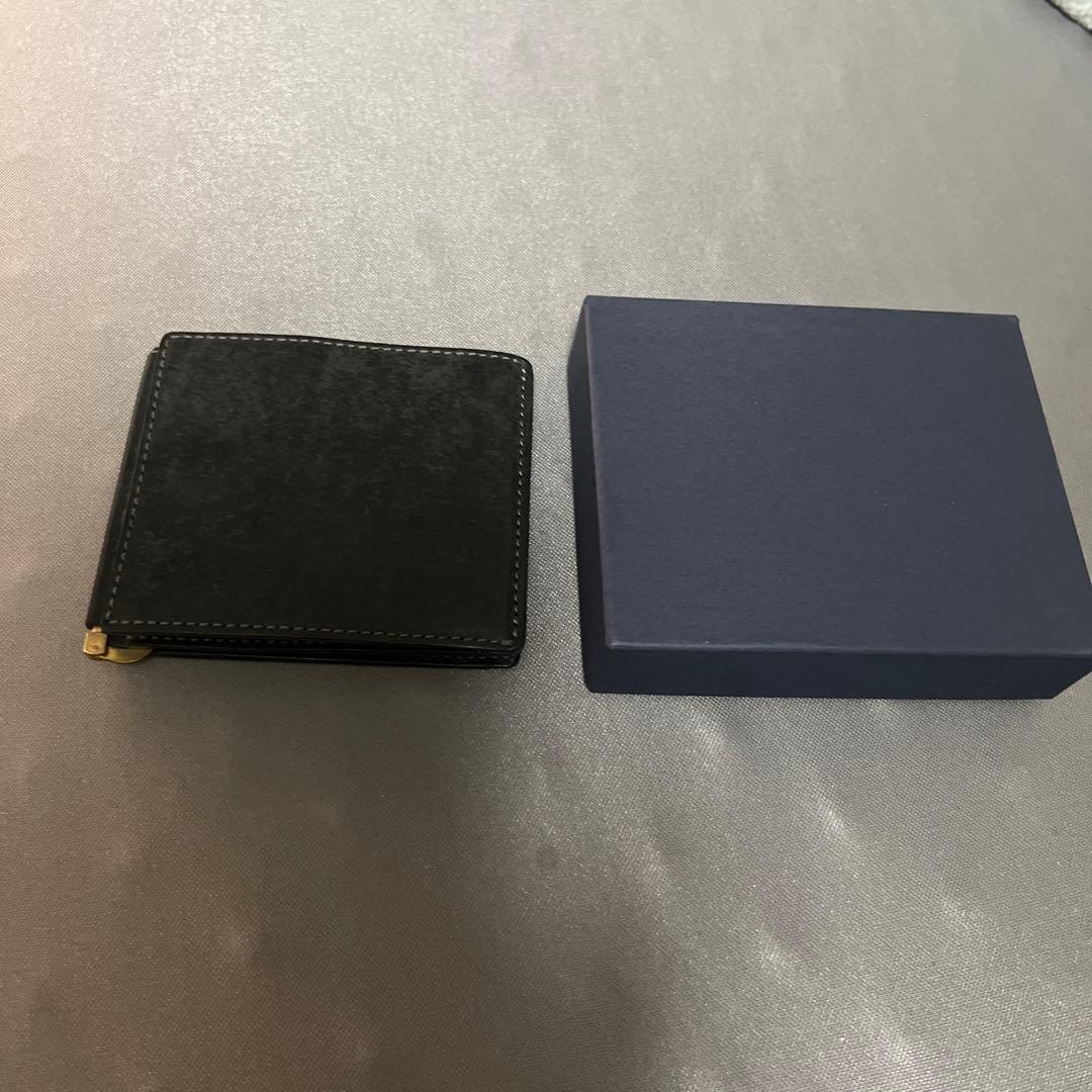 ヒズファクトリー 小銭入れ付きマネークリップ (クロ)