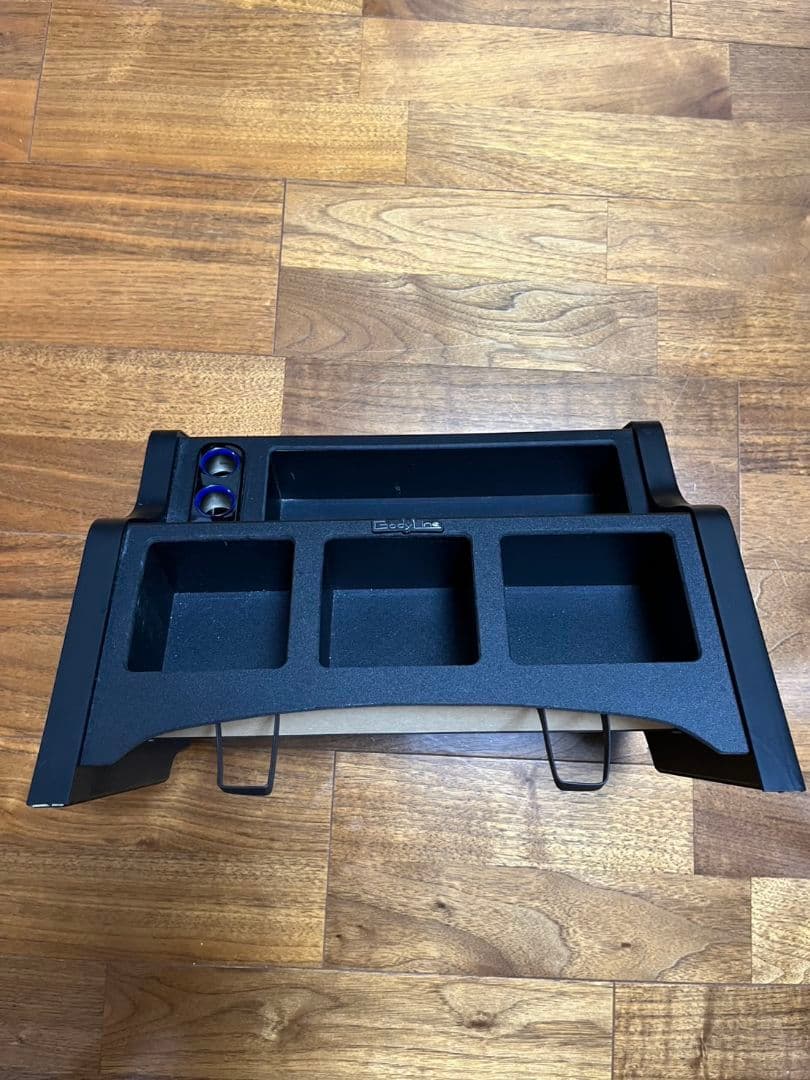 Body Line キャラバンNV350　ドリンクホルダー