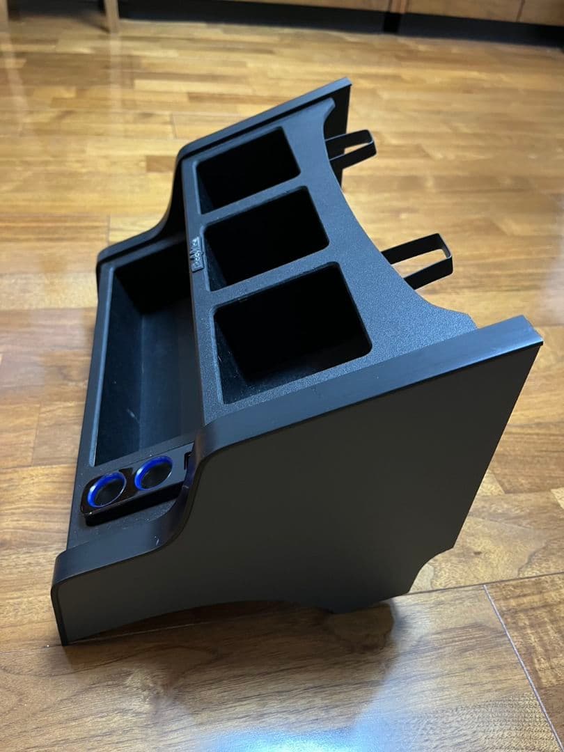 Body Line キャラバンNV350　ドリンクホルダー