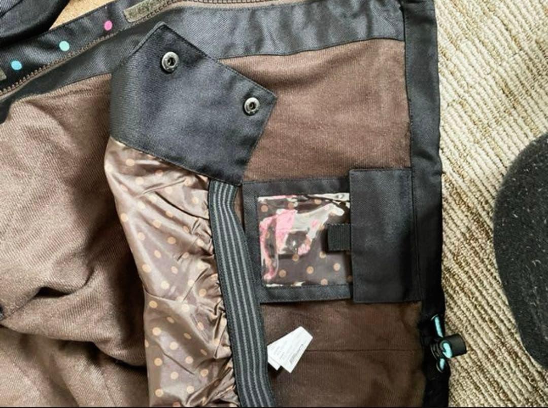 スノボウェア　　スキーウェア　上下　レディース