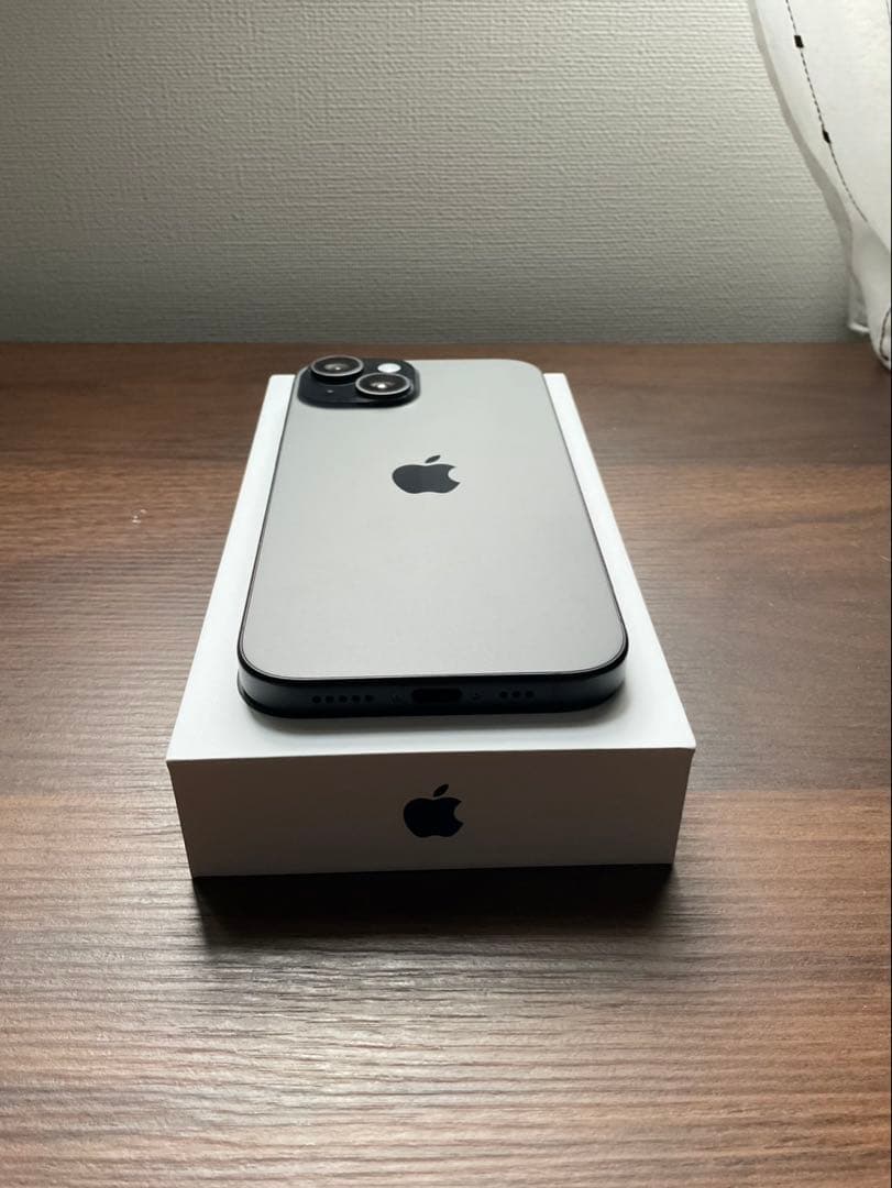 AppleSIMフリーiPhone15 256GBブラックバッテリー残量100%