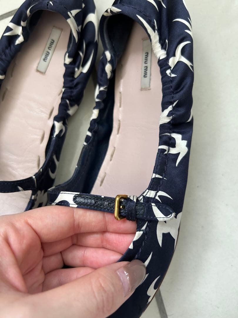 miu miu サテン フラットシューズ メリージェーン