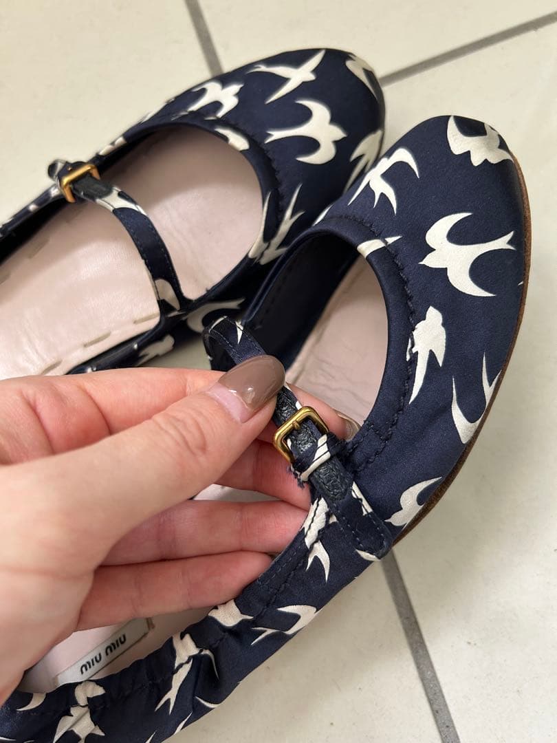 miu miu サテン フラットシューズ メリージェーン