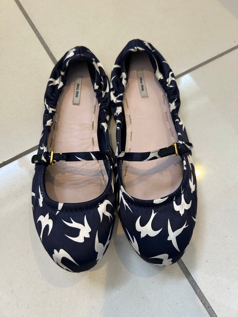 miu miu サテン フラットシューズ メリージェーン