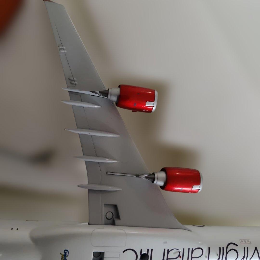 航空機・ヘリコプター Virgin Atlantic A340-600 Gemini 200