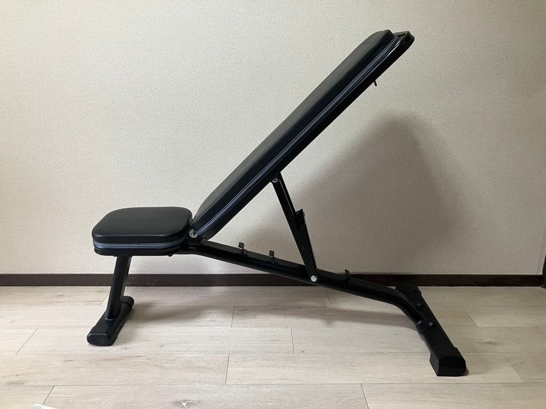 さ*ぐ様 調整可能なトレーニングベンチ 黒