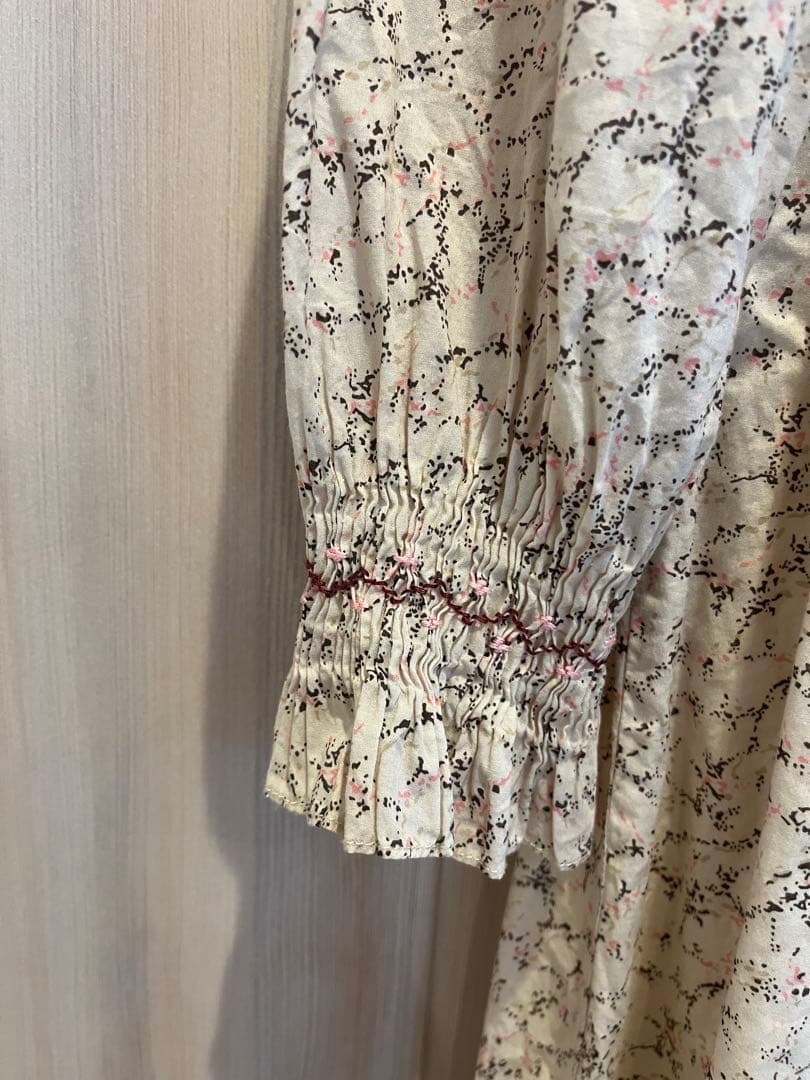 【きちさん専用】bonpoint 10A 花柄スモッキング　ワンピース