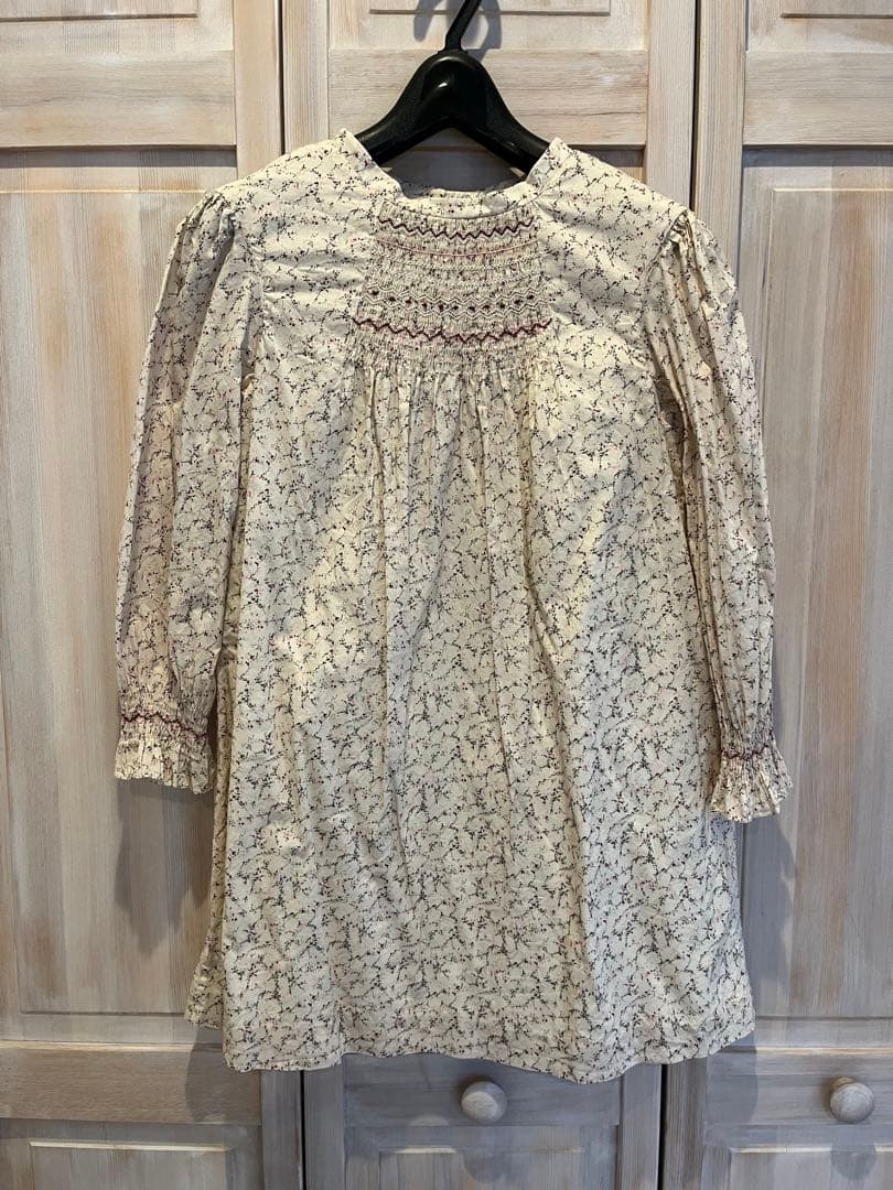 【きちさん専用】bonpoint 10A 花柄スモッキング　ワンピース