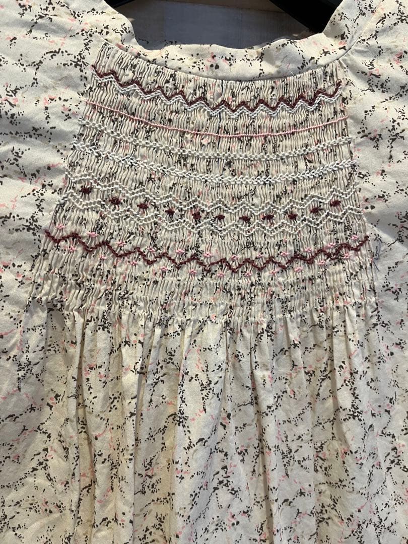 【きちさん専用】bonpoint 10A 花柄スモッキング　ワンピース