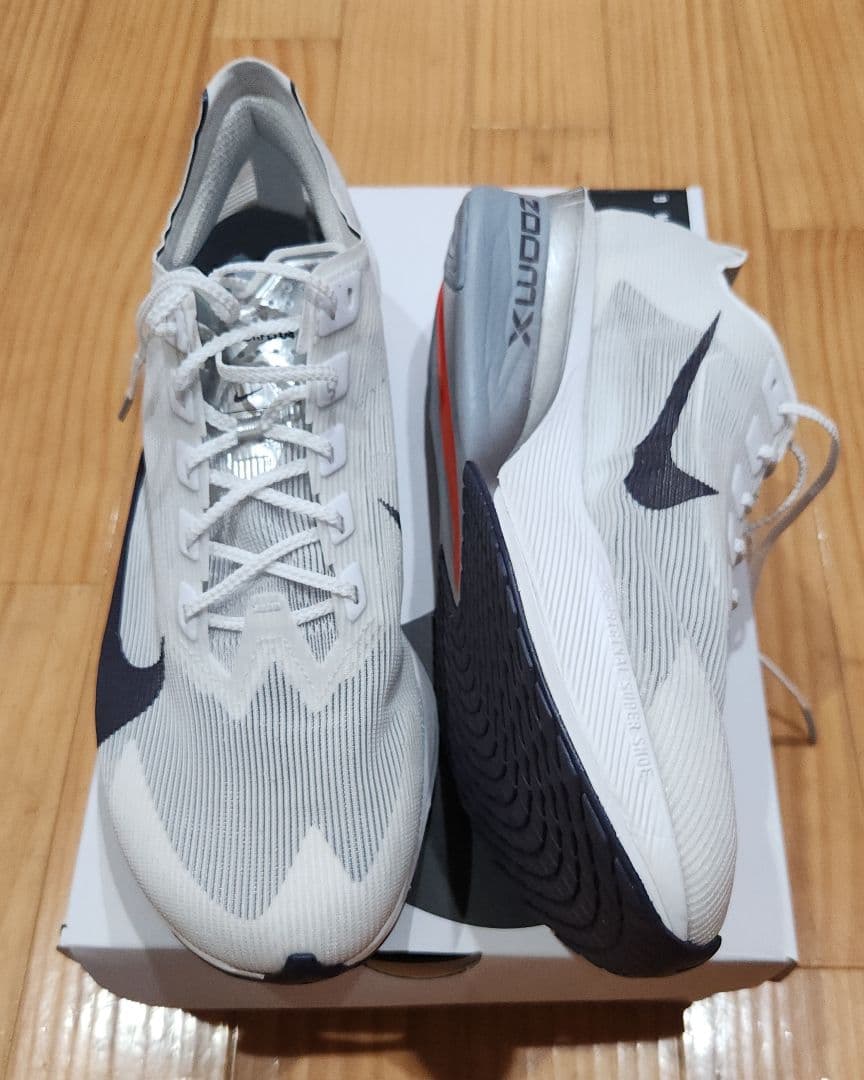 Nike ヴェイパーフライ4　メンズ28㎝