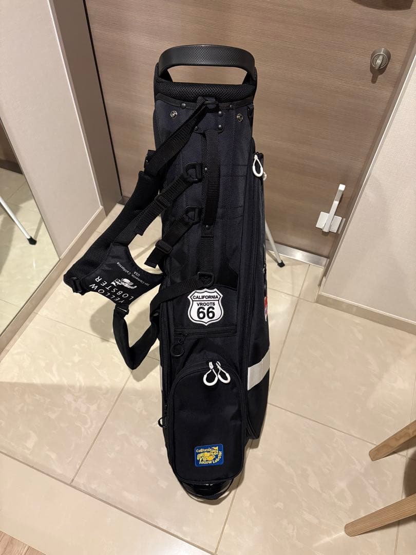 スタンドゴルフバッグ ブラック　イエローロブスター