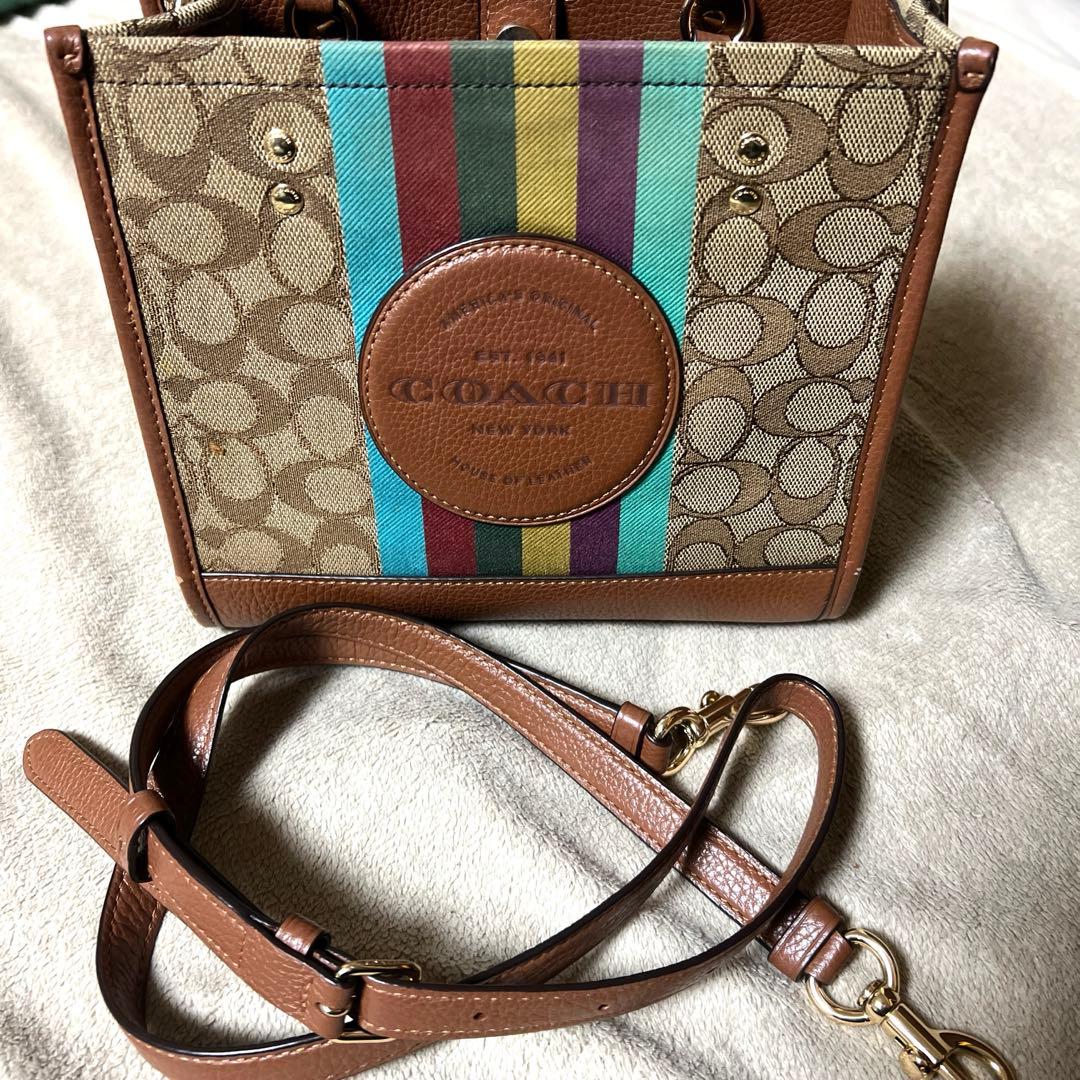 ど*こ様 コーチ　テンプシー　トート 22