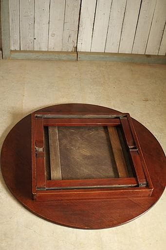 古い木製折り畳み丸テーブル　ちゃぶ台　天然木　古家具　古民家　古道具