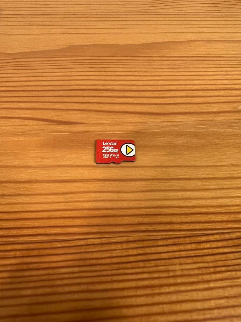 Nintendo Switch 本体【充電グリップ、microSD付き】