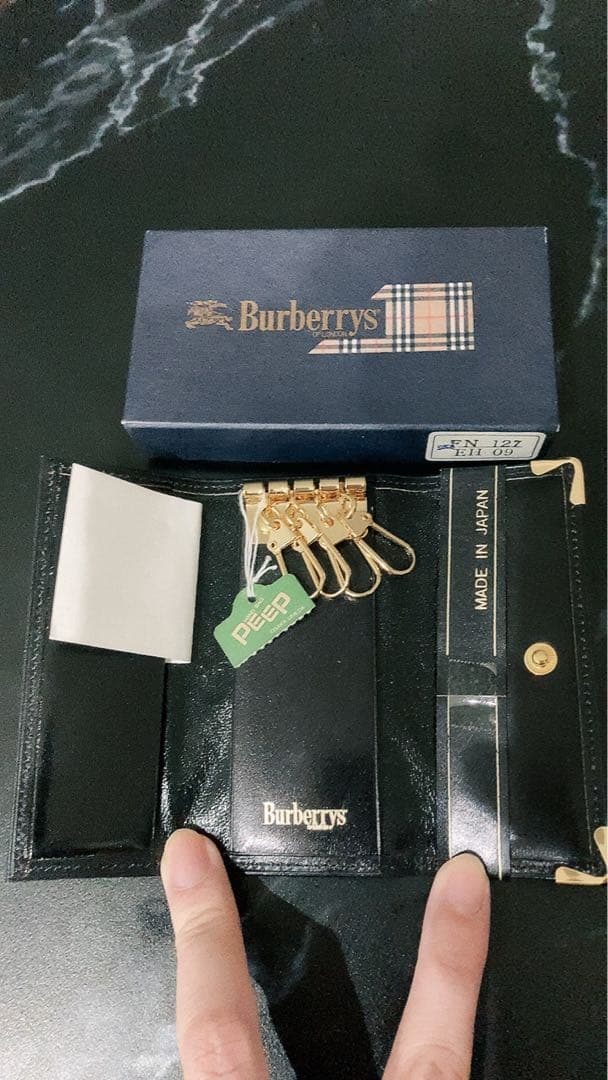 田嶋さま専用【新品タグ付き】Burberry London 4連キーケース