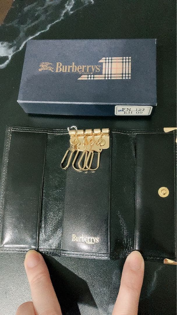 田嶋さま専用【新品タグ付き】Burberry London 4連キーケース