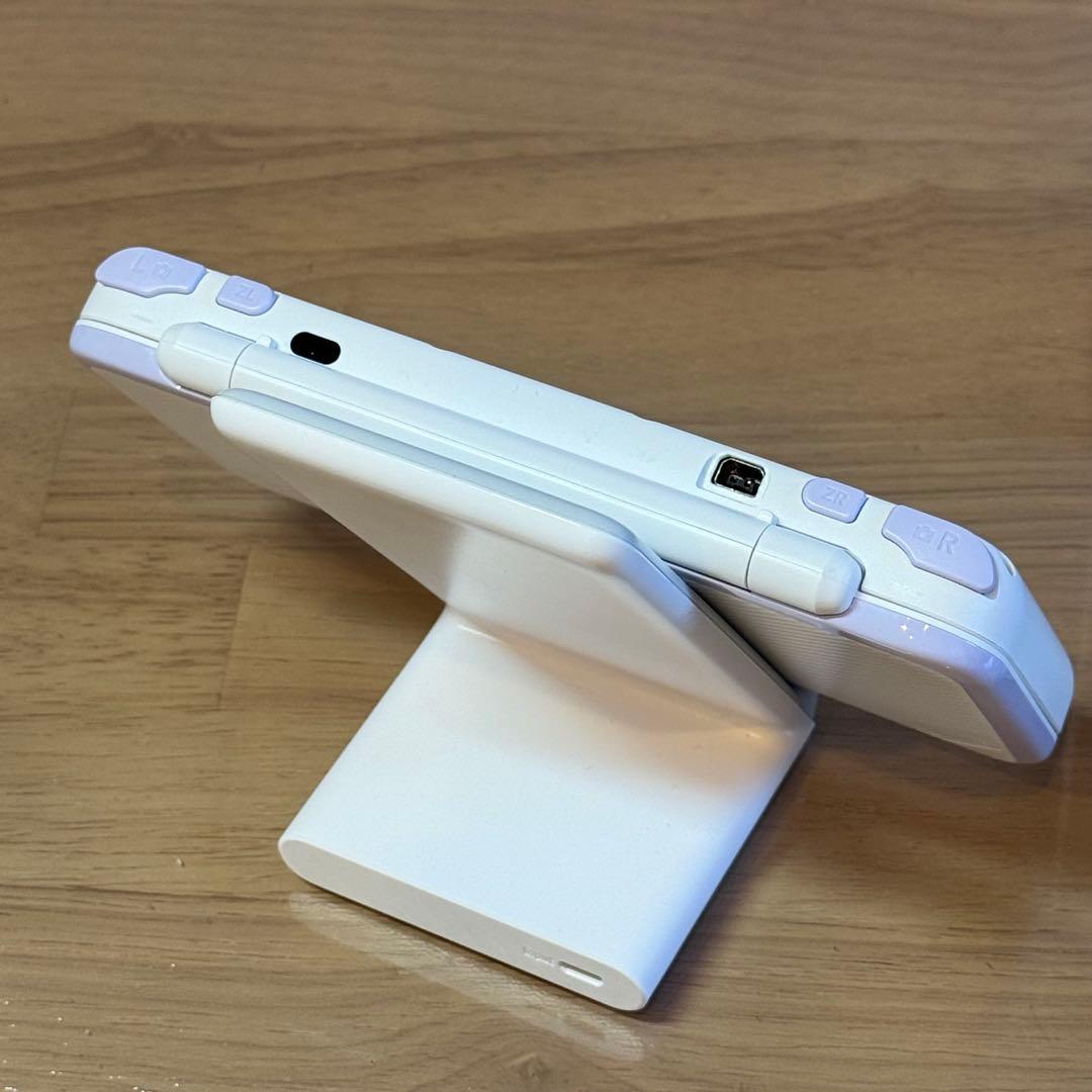 8-057 Newニンテンドー2DS LL ラベンダー×ホワイト 箱付き