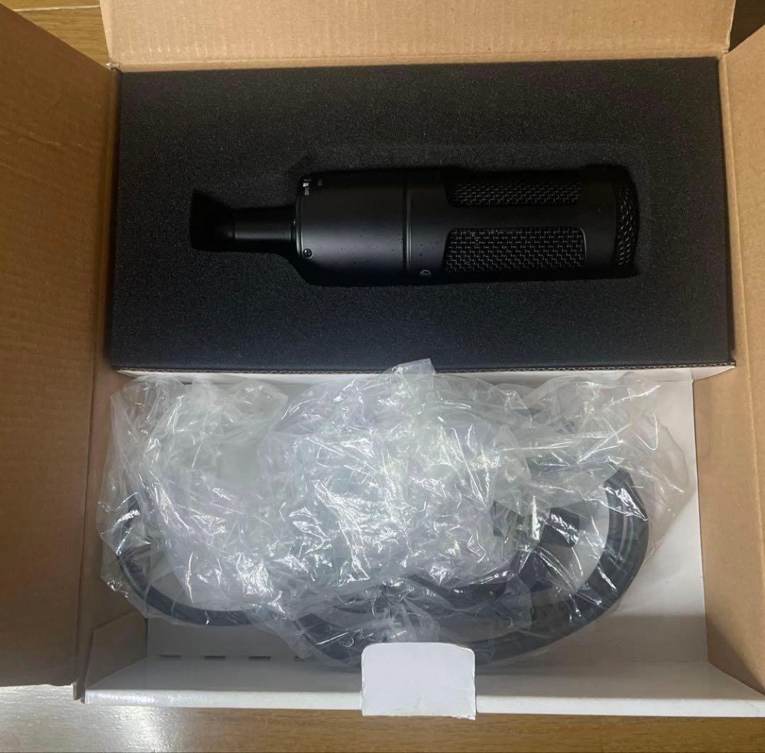 【ケーブル付美品】audio-technica AT2050 コンデンサーマイク