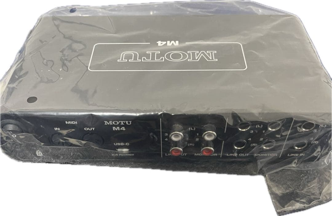 MOTU / M4 / オーディオインターフェイス 変換ジャック付き