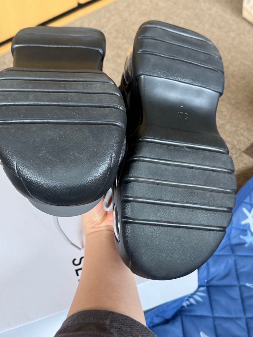 SLY厚底スニーカー