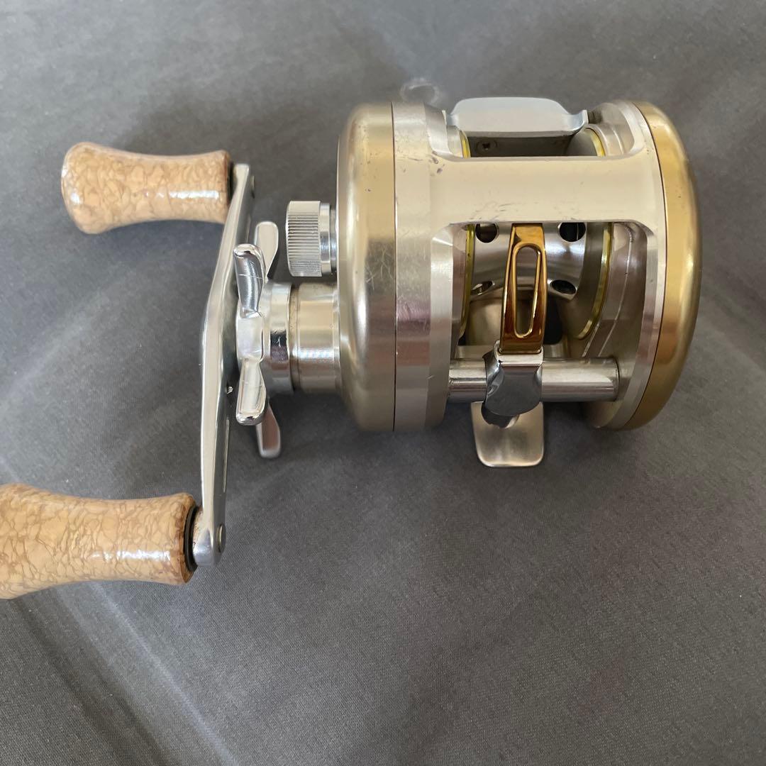 ミリオネア cv-z 203