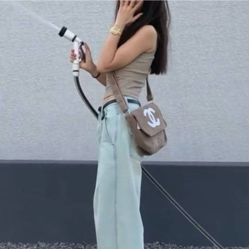 ice spice ショルダーバッグ ベージュ ノベルティ