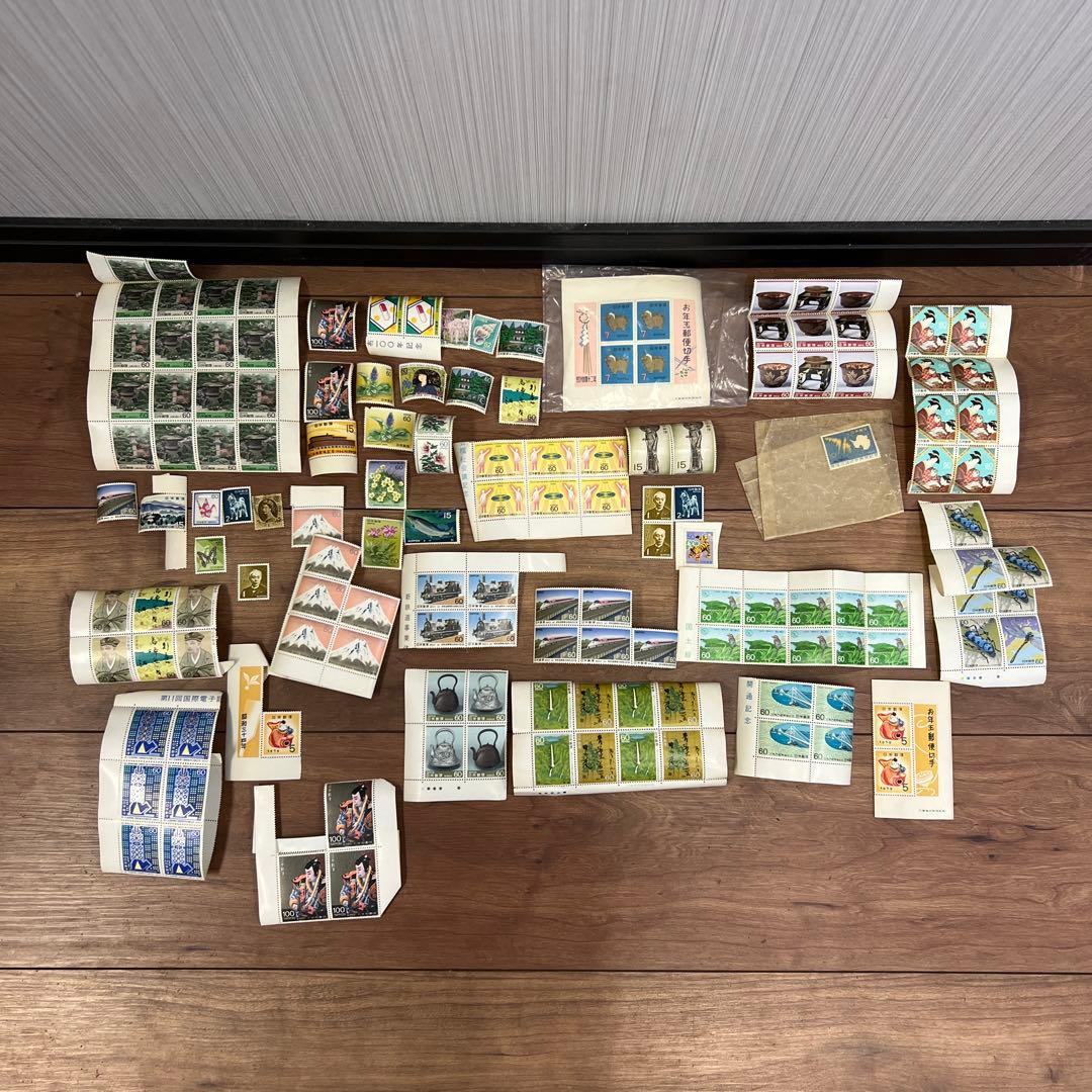 切手コレクション 多種多様なデザイン
