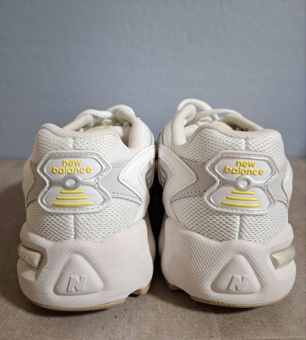 【未使用級】NewBalance ML725AF 25cm ホワイト/イエロー