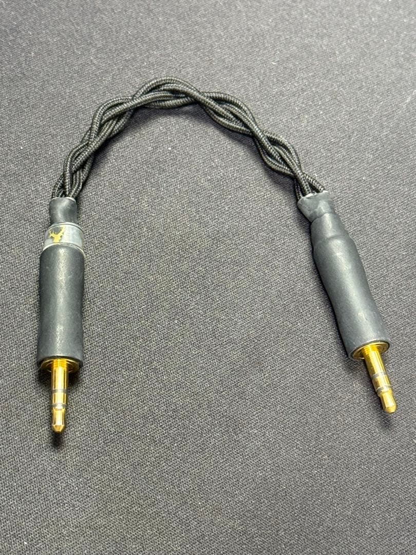 春日小鹿氏作成　3.5mm-3.5mmミニミニケーブル