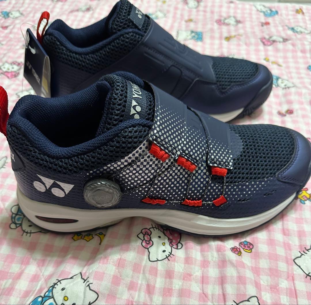 ヨネックス テニスシューズ ダイヤル式