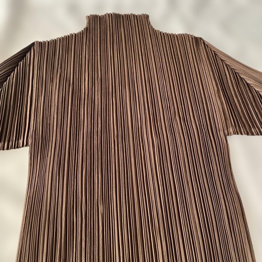 PLEATS PLEASE プリーツハイネック半袖