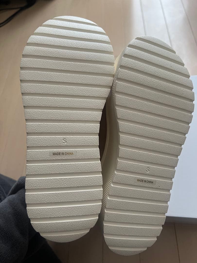 hii。モコモコスニーカーＳサイズ