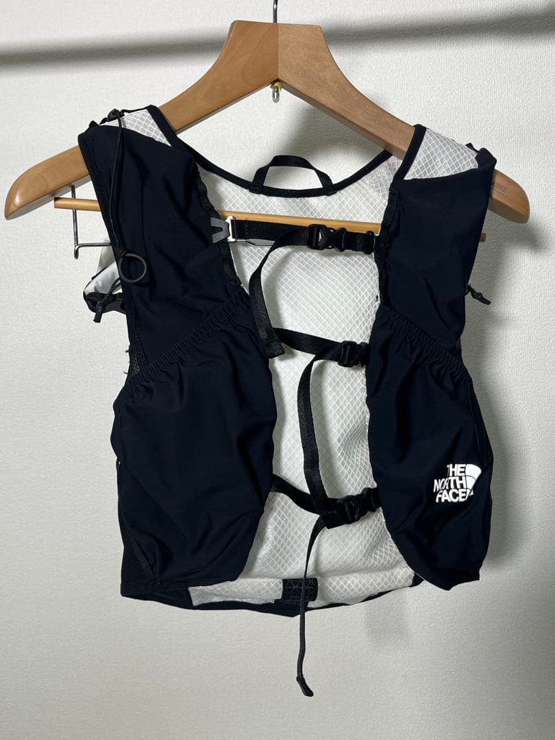 THE NORTHFACE TR Rocket　白　L　16.5L　トレラン