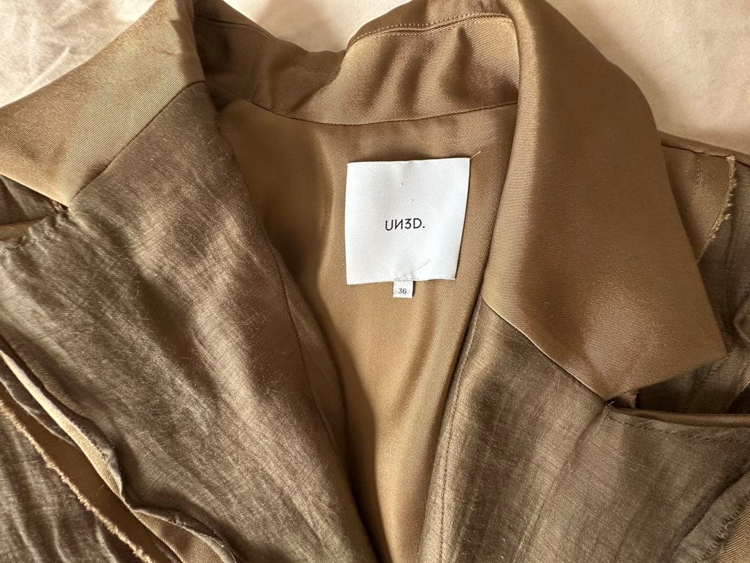 UN3D. ベージュ トレンチコート M
