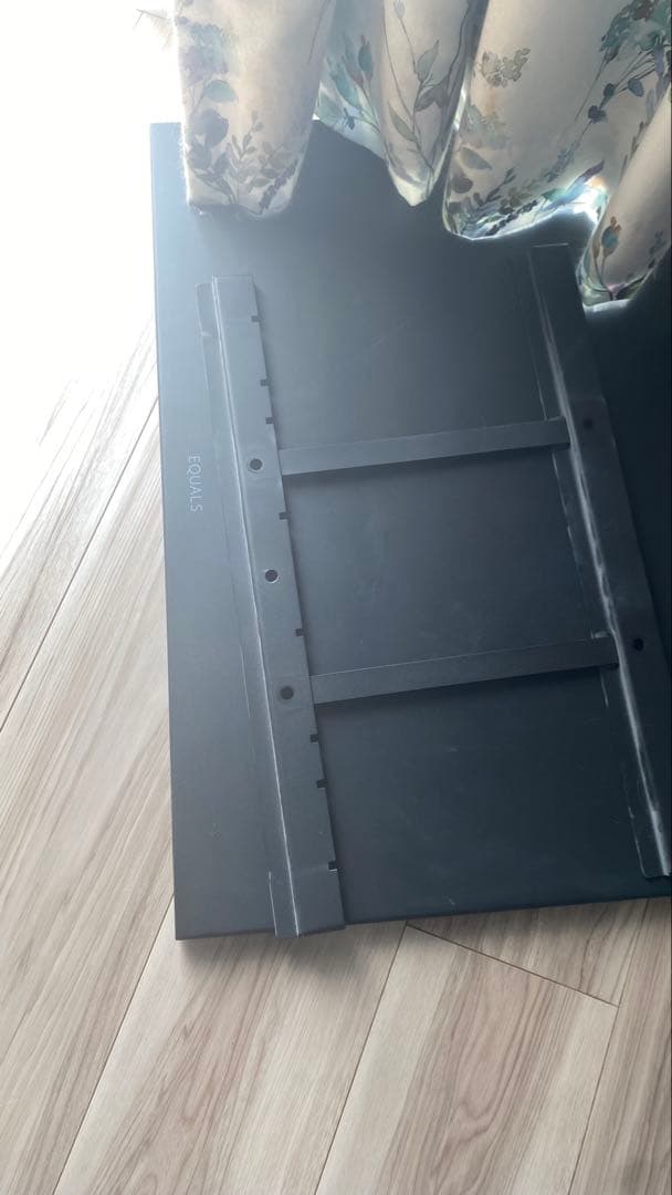 最終値下げ！イコールズ　WALL テレビスタンド V2 ロータイプ