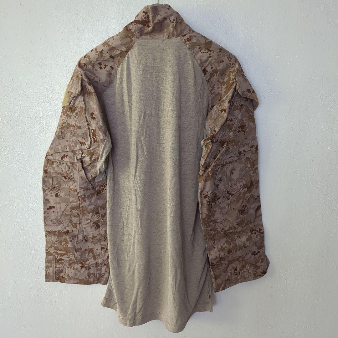 米軍実物　未使用　USMC 海兵隊　FROG コンバットシャツ　S-R ③