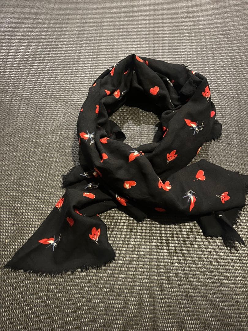 サンローラン　リップ大判ストール　マフラー　男女兼用