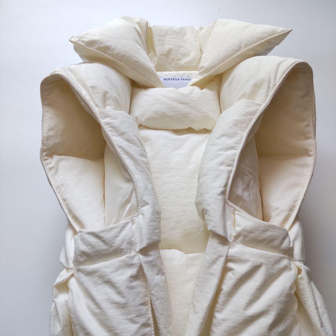極美品 ボッテガヴェネタ イントレチャート 中綿 ナイロン ショートジレ ベスト