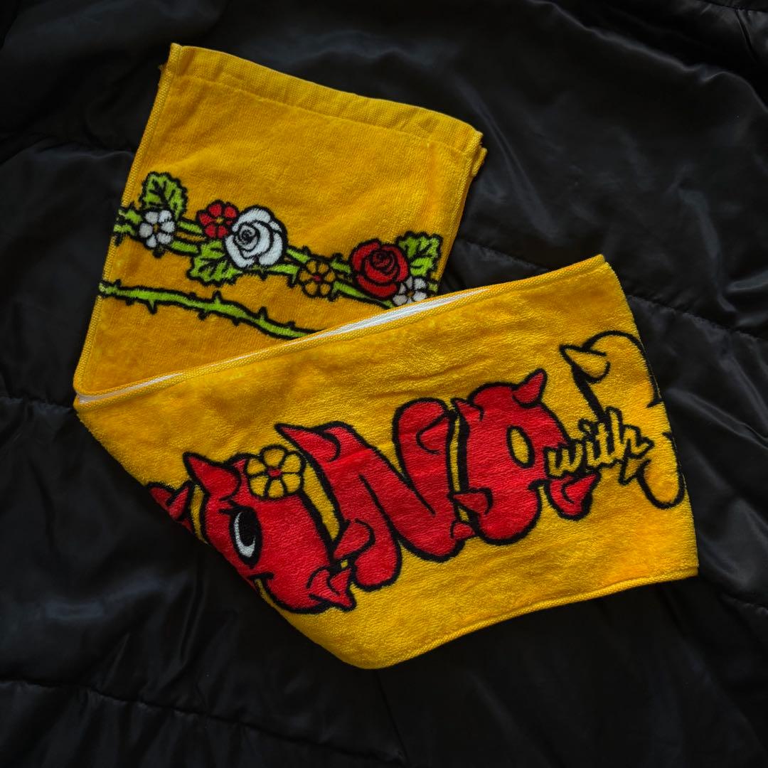 ひページ まとめ売り マスコットキーホルダー&タオル