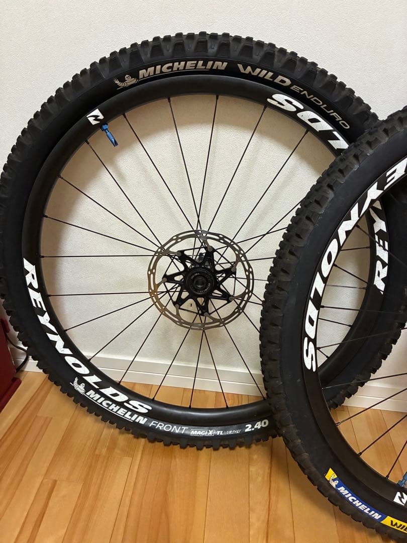 T*i様 29インチカーボンホイールReynolds i9 hydraハブ XG