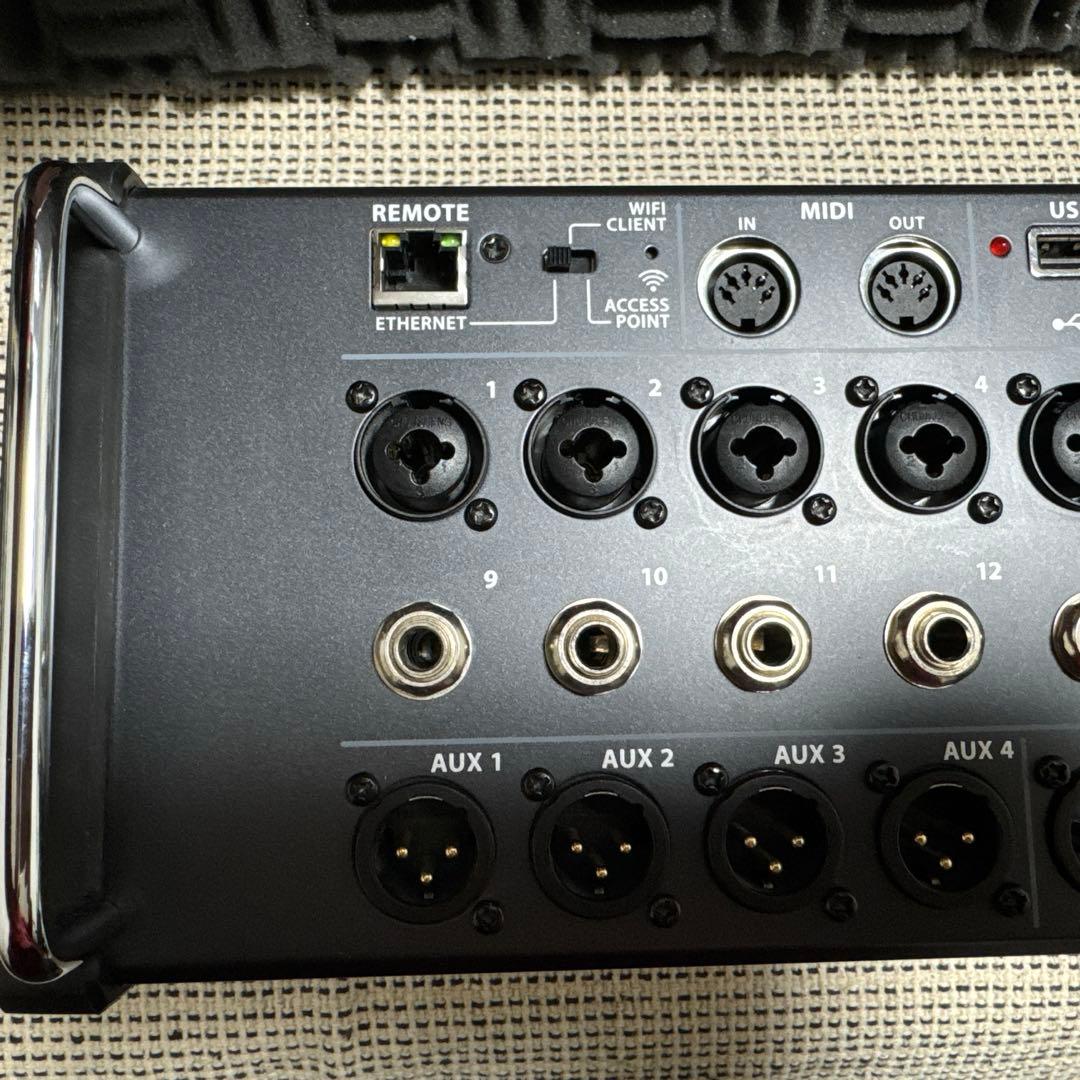 デジタルミキサー　Behringer X Air XR16