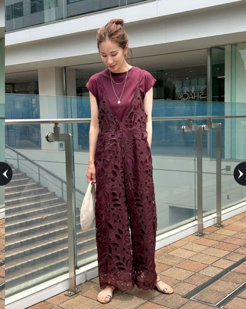 マイストラーダ 新品未使用 エンブロイダリーロンパース 赤茶