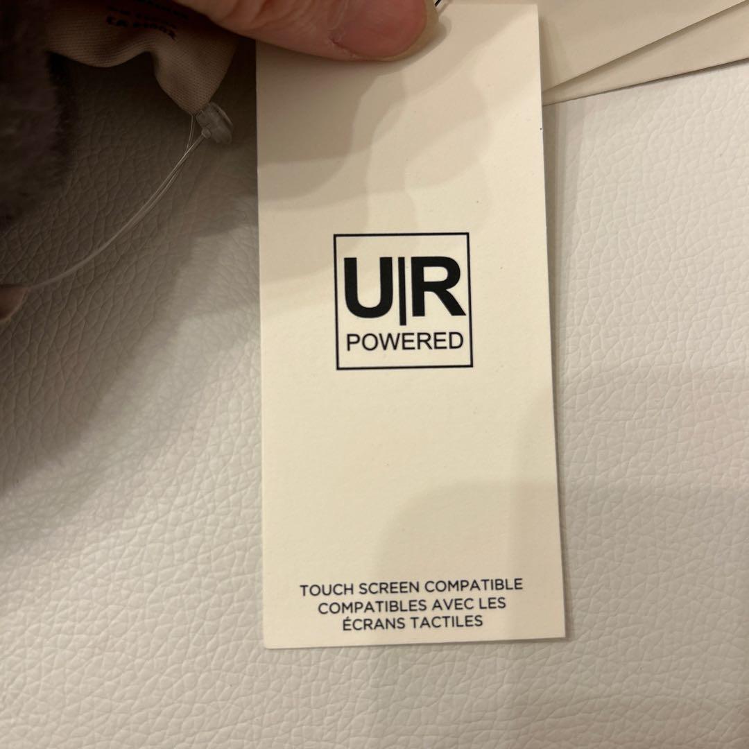 【新品】UGG キルティングオールウェザーグローブブラックS/Mタッチスクリーン