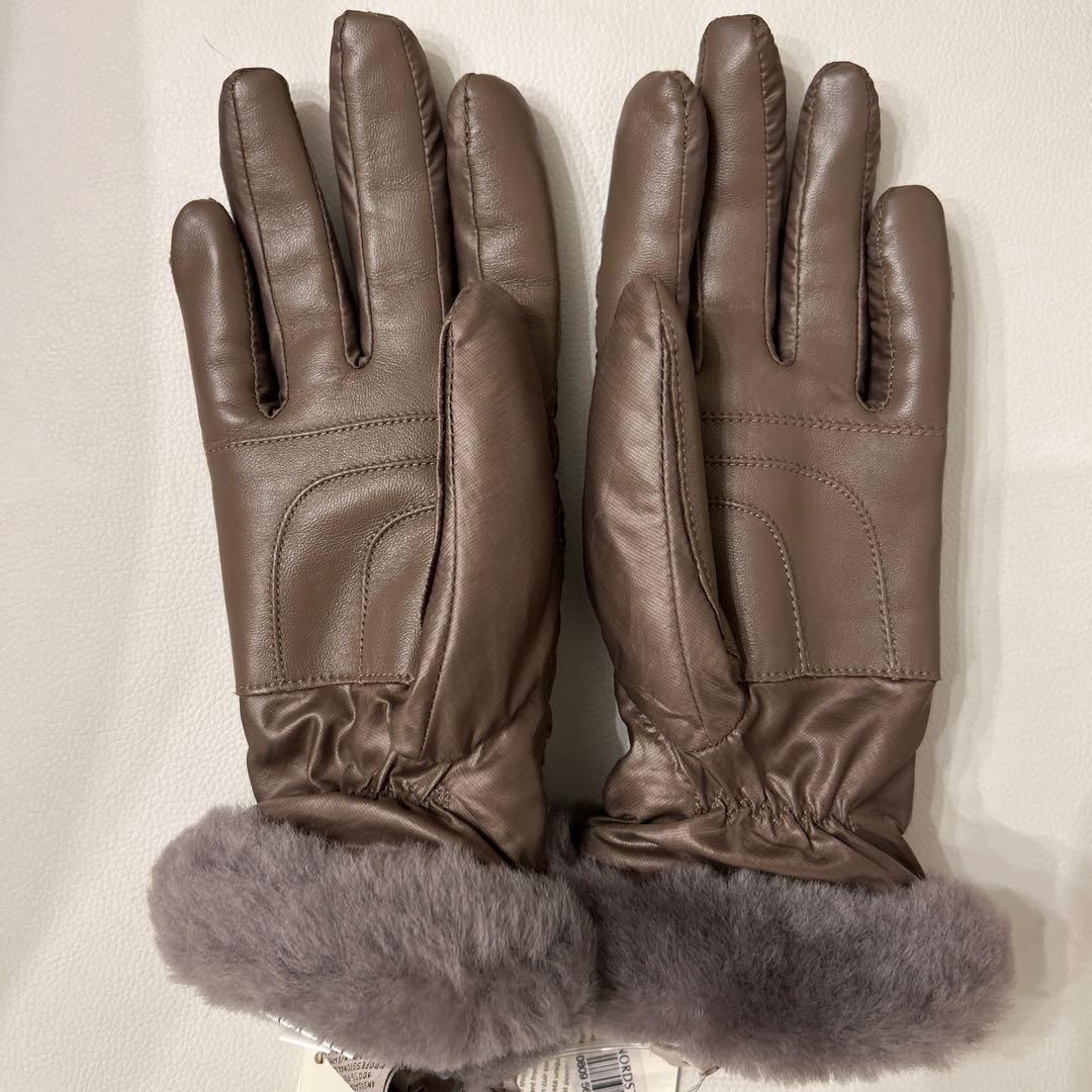 【新品】UGG キルティングオールウェザーグローブブラックS/Mタッチスクリーン