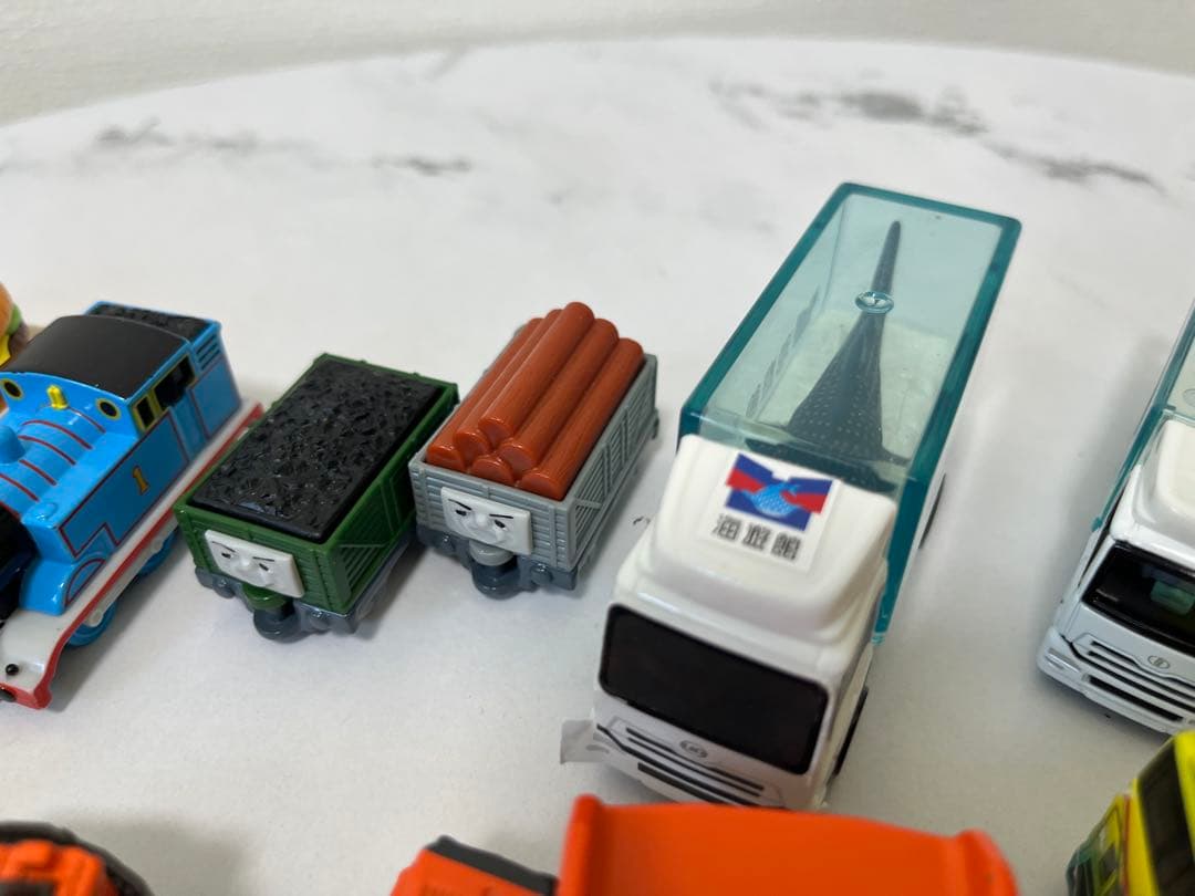 トミカ　まとめ売り　大量　約85台