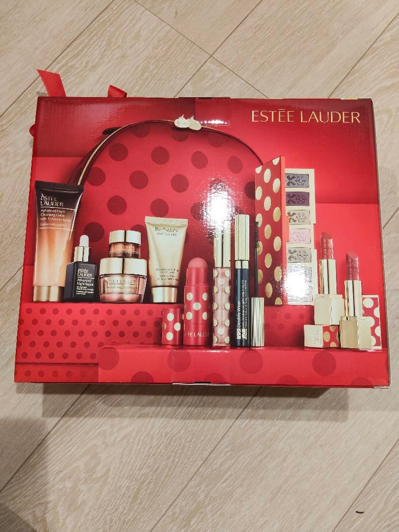 エスティローダー　クリスマスコフレ　2025 ホリディスペシャル