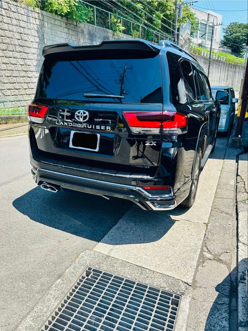 ランドクルーザー300モデリスタ2本出しマフラーカッター ガソリン ディーゼル車